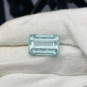 พลอยอะความารีนธรรมชาติทรงมรกต 19 กะรัต คุณภาพดีเยี่ยม พร้อมประกายเงางาม สีสวยงาม และการเจียระไนและการขัดเงาอย่างสมบูรณ์แบบ - Product Image 2