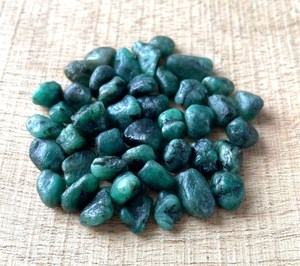 Natural Zambia Emerald Rough Gemstone Green Crystal Raw Untreated Emerald <b>Stone</b> Jewelry Making Wholesale Bulk Supply - Product Image 6