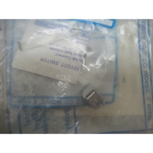 ขายึดสำหรับเซ็นเซอร์ AMAT 1400-01402 แบบ Hall Effect - อุปกรณ์และอะไหล่เซมิคอนดักเตอร์ระดับโลกที่เชื่อถือได้ - Product Image 2