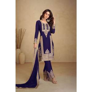 Conjunto de Kurti y Pantalón de 3 Piezas 
 
 Conjunto de Kurti de Tela de Seda Chinon Bordado en 5 Colores Diferentes, Atractivo para Fiestas, Corte Regular - Product Image 1