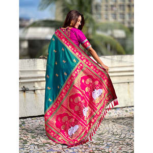 Sari Tradicional de Seda Suave Verde con Bordado Zari, Elegantes Vestidos de Noche - Product Image 4