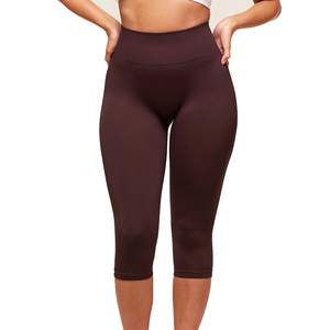 Wholesale Women's 3/4 Length Solid <b>Wine</b> Red Capris High Waist Quick Dry Workout Pants with Custom Logo for Gym Use OEM Service - Product Image 1