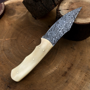 Cuchillo de Caza y Camping Multifuncional de Acero Damasco de Alto Contenido de Carbono, Hoja Recta, Espiga Completa con Mango de Hueso - Product Image 4
