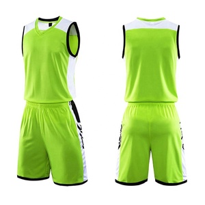 Conjunto de ropa deportiva de baloncesto reversible para hombre, poliéster transpirable de talla grande con etiqueta de equipo personalizada, suministro directo de fábrica - Product Image 1