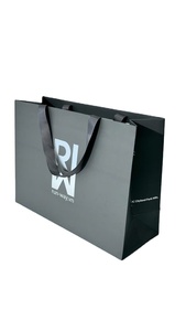 ถุงกระดาษคราฟท์สีขาวแบบกำหนดเองทนทานพร้อมที่จับสีชมพูและอุปกรณ์เสริมริบบิ้นสำหรับถุงกระดาษคราฟท์โลโก้ที่เป็นเอกลักษณ์ของคุณ - Product Image 2