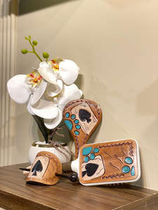 Offre spéciale, ensemble coiffeuse en cuir repoussé à la main, accessoire pour cheveux pour femmes, ensemble cadeau pour brosse à cheveux en cuir avec miroir cosmétique pour femmes - Product Image 2