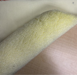 Rodillo de Pintura de Alta Calidad, Tejido de Punto Liso, Resistente a la Contracción, para Tela y Acrílico, 18 mm, Color Amarillo Claro, Hecho en Tailandia - Product Image 1