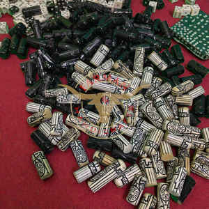 Jeu de société Hanifatafi artisanal de luxe en os de buffle noir et blanc, sculpté à la main, prix de gros - Product Image 3