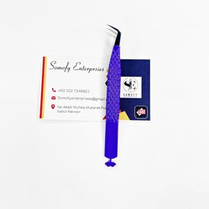 Pinzas para pestañas con diseño de labios de 90 grados de acero inoxidable profesional, punta suave, logotipo personalizado, belleza duradera y sostenible - Product Image 1