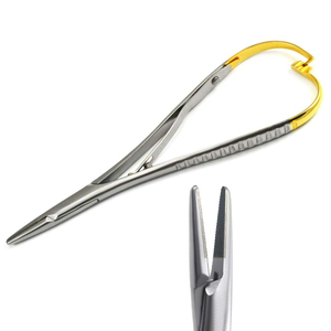 Portaagujas quirúrgico Mathieu con mordazas finamente dentadas para un manejo preciso de las agujas de sutura - Product Image 1