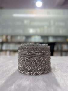 Espejo de mano con bordado de perlas y encaje festoneado, elegante caftán indio, sari, accesorio decorativo de costura al por mayor - Product Image 1