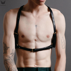 Arnés de Hombro Ajustable de Cuero para Hombre, Cinturón de Pecho Negro con Hebillas de Latón, Accesorio de Moda Gótico Punk Urbano - Product Image 2