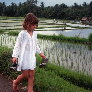 Superb Pure White 100% Fine Cotton Summer Long Sleeves Kaftan Or Beach Cover Up Dress With Light Blue Embroidery & Loose Fitting - Product Image 2