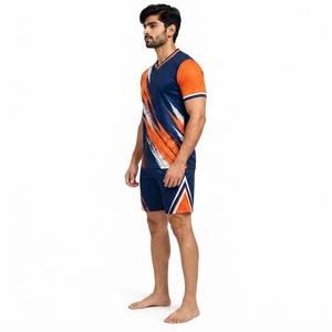 Tenue de football pour entraînements, matchs et tournois en plein air – Vêtements de performance respirants pour les joueurs pendant l'entraînement - Product Image 4