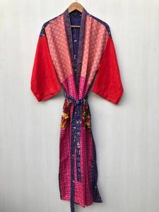 ชุดคลุมนอนหลากสีสไตล์วินเทจ ทำจากผ้าไหมซารีรีไซเคิล ชุดคลุมบ้านเนื้อนุ่ม ชุดคลุมยาวผ้าไหม ชุดคลุมสำหรับงานปาร์ตี้ริมชายหาด - Product Image 2