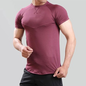 Camiseta de compresión de secado rápido para hombre, cuello redondo, para entrenamiento físico, con estampado personalizado, para gimnasio, ideal para uso diario. - Product Image 3