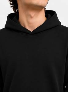 Sweat-shirt à capuche classique pour homme avec poche kangourou en tissu polaire noir premium - Product Image 2