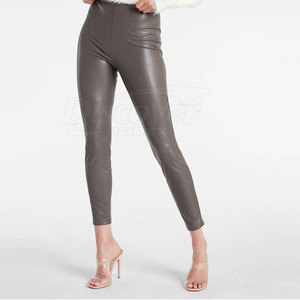 Leggings de Cuero para Mujer, Diseño Personalizado, Transpirables, Ecológicos, de Alta Calidad, con Estilo Único, para Venta en Línea - Product Image 3