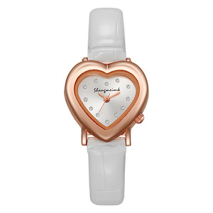 Reloj de Cuarzo para Mujer con Motivo de Corazón - Elegante Reloj de Moda Retro, Caja Delgada y Accesorio Diario Versátil - Product Image 6