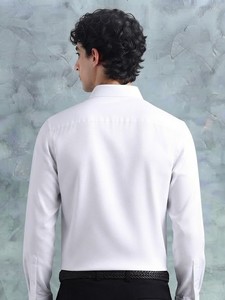 เสื้อเชิ้ตผู้ชายสีขาวล้วน ผ้าฝ้ายลำลอง แขนยาว ปกคอพับ ผ้าฝ้ายระบายอากาศ ใส่ได้ในฤดูร้อน - Product Image 2