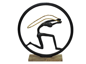 Sculpture abstraite d'archer agenouillé en aluminium, finition bronze et verte |   Décoration artistique figurative moderne sur base en bois de manguier - Product Image 4