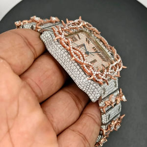 Montre personnalisée Hip Hop en forme de feuille, bicolore, avec diamants Moissanite pour hommes, cadran personnalisé et design unique - Product Image 2