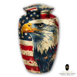 Urna Funeraria Ecológica Estilo Americano y Europeo Freedom Eagle con Diseño de Bandera Americana Personalizable para Cenizas de Adultos - Product Image 2