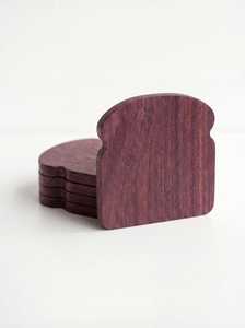 Sous-verre carré en bois artisanal, design classique écologique, cadeau unique, gravure personnalisable - Product Image 3