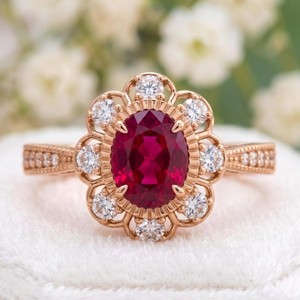 Bague de fiançailles personnalisée en argent sterling 925 plaqué or rose avec rubis ovale de laboratoire, motif floral, bijoux fins, vente en gros - Product Image 1