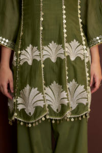 Conjunto de Kurta y Palazzo Verde Mul Chanderi Bordado con Dupatta para Mujer, Ropa Étnica, Disponible para Compra al por Mayor - Product Image 6
