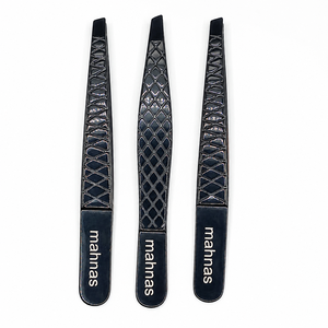 Pinzas para Cejas Mahnas con Punta Puntiaguda de Acero Inoxidable, Duraderas, Estilo Moderno con Diseño Único y Color y Logotipo Personalizados - Product Image 2