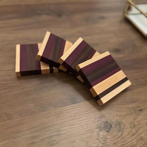 Juego de Posavasos de Madera Hechos a Mano con Rayas - Product Image 1