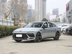 VENTES RAPIDES – Hyundai Sonata 1.5T 2.0T Essence d'occasion 2018 – Voiture d'occasion 5 places de catégorie moyenne - Product Image 3