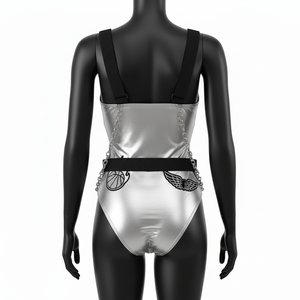 ชุดว่ายน้ำผู้หญิง ผ้าโพลีเอสเตอร์ผสมสแปนเด็กซ์ 200 GSM สีเงินเมทัลลิก ชุดกีฬาทางน้ำ รับทำโลโก้ตามสั่งสำหรับชุดว่ายน้ำผู้หญิง - Product Image 2