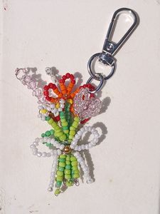 พวงกุญแจปักลูกปัดทำมือสุดหรู ดีไซน์ลายดอกไม้ประณีต - Product Image 5