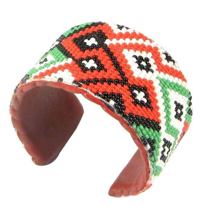 Pulsera de cuentas de semillas personalizada con bordado moderno, pulsera hecha a mano con cuentas vibrantes. - Product Image 2