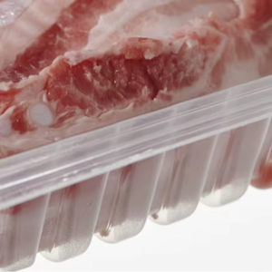 Lámina de APET/PE (Peel) / Rollo de Película Rígida con Recubrimiento de Silicona de Alto Brillo, Grado Alimenticio, Termoformable, para Envasado de Alimentos, 500micx560mm - Product Image 3