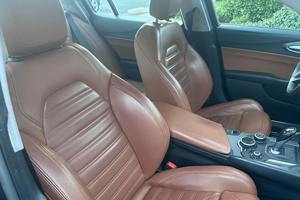 Alfa Romeo Giulia T-i A-W-D 2017 - Product Image 5