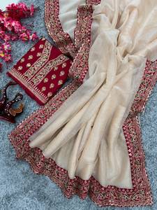 Sari en twill doux avec bordure en dentelle brodée de motifs de designer et de dori, et pièce de blouse en soie de Bangalore avec travail de broderie. - Product Image 5