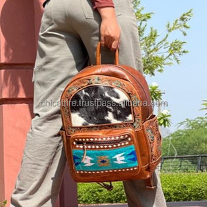 Sacs à dos en cuir de vachette véritable usiné à la main Sacs à dos en cuir sculptés élégants Sacs à dos de style occidental Nouvelle mode élégante - Product Image 2