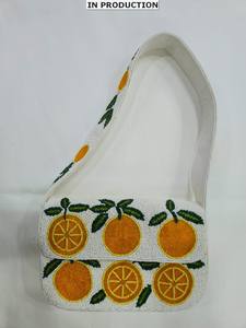 Bolso de Hombro Hecho a Mano con Cuentas de Seda Cruda para Mujer, Diseño Floral y de Frutas, Base Blanca, para Fiestas y Eventos Nocturnos - Product Image 4