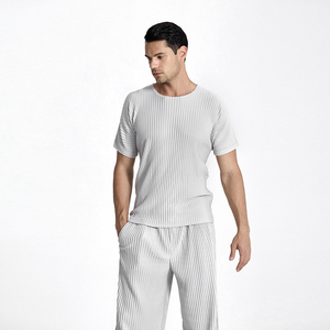 Men Custom Logo 100% <b>Polyester</b> <b>T</b>-<b>Shirt</b> Soft Crew Neck Premium 180g Breathable Smart Casual OEM Manufacturer - Product Image 4