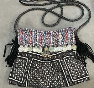 Bolso Tote Casual Banjara Hecho a Mano para Mujer, Hermoso Bolso Bohemio con Bordado Zari, Diseño Étnico Tradicional, Lona con Cierre de Cremallera - Product Image 4
