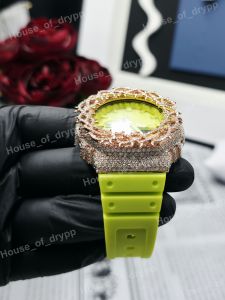 Reloj de Lujo Iced Out con Correa de Goma Verde Neón, Bisel de Moissanita, Pantalla Analógica Digital, Unisex, Estilo Bust Down - Product Image 3