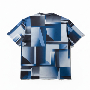 T-shirt surdimensionné avec poche, style techwear fonctionnel, tissu résistant à l'eau, coupe ample tactique urbaine - Product Image 3