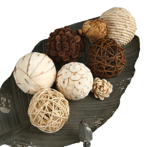 ADVAITH Collection d'éléments de décoration écologiques : bols et vases faits à la main avec des éléments naturellement trouvés pour une utilisation en intérieur/extérieur - Product Image 5