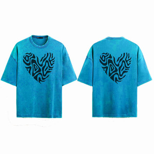 Camiseta de Corte Regular para Hombre, Cuello Redondo, Manga Corta, Estampado Geométrico de Corazones, Tejido Jersey Transpirable, 100% Algodón Ecológico - Product Image 5