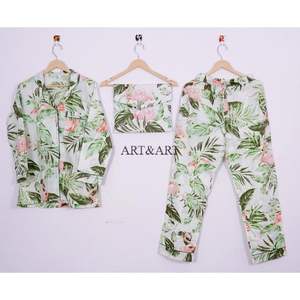 Conjunto de Pijamas Elegantes Estampados Florales, Hechos a Mano en India, 100% Algodón, Transpirables, Cómodos, para Damas de Honor, Tallas hasta 5XL - Product Image 1