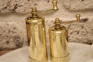 Modern Unique Style Gold Metal Salt And Pepper Shakers Set For Stylish Kitchen Dining Table Premium Decorative <b>Spice</b> <b>Storage</b> - Product Image 5