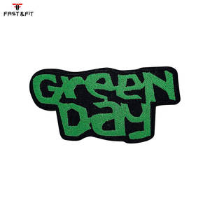 Patchs brodés personnalisés en PU auto-adhésifs de 5,5 cm, lettres violettes et blanches, pour vêtements et chapeaux, vente en gros - Product Image 3